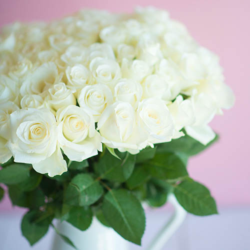 Ramo rosas blancas.