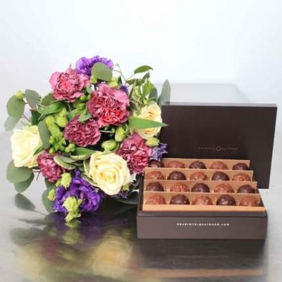ramo-de-flores-y-chocolates-430x430 ramo-de-flores-y-chocolates-430x430